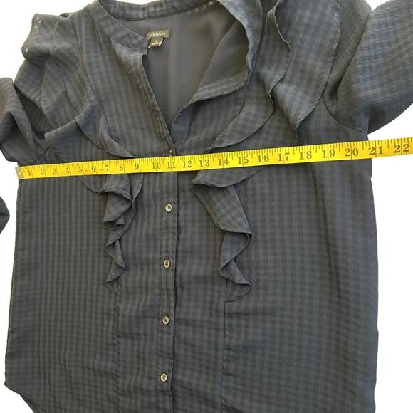 Ann Taylor Navy Blue Jacquard V-Neck Ruffle Button Down Popover Blouse Size M - Picture 6 of 7